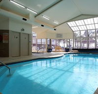 Lake Edge Resort - Surfers Gold Coast