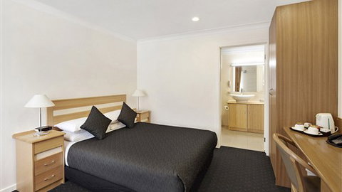 Best Western Melbourne's Princes Park Motor Inn - Surfers Gold Coast 3