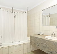 Quality Inn  Suites The Menzies - Surfers Gold Coast
