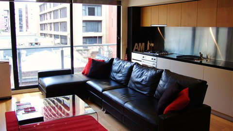About Melbourne Apartments - Surfers Gold Coast 4
