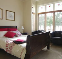 Rosedale House - Surfers Gold Coast