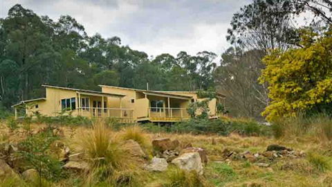 Waterholes Guest House - Surfers Gold Coast 1