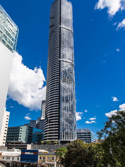 Meriton Suites Zetland - Surfers Gold Coast 1