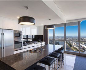 Meriton Suites Zetland - Surfers Gold Coast 2
