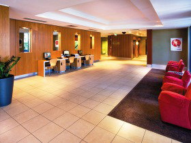 Travelodge Hotel Garden City Brisbane - Surfers Gold Coast 1