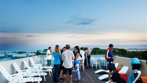 The Island Accommodation - Phillip Island YHA - Surfers Gold Coast 1