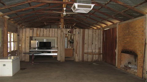 TreeTops Log Cabin - Surfers Gold Coast 0