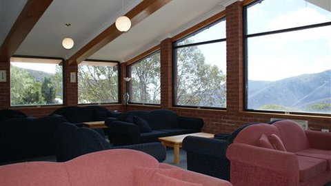 Gebi's Apartments - Surfers Gold Coast 0