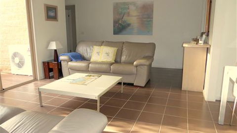 Sunny Hill Villa - Surfers Gold Coast 0