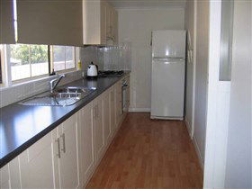 Cotton Palm Cottage - Surfers Gold Coast 3