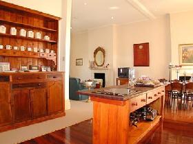 The Fire Station Inn - Residency Penthouse - Surfers Gold Coast 2