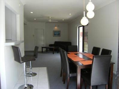 A Beach 'N Reef Motel - Surfers Gold Coast 2