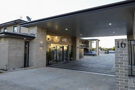 Aastro Dish Motor Inn - Surfers Gold Coast 2