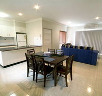 Annand Mews Serviced Apartments - Surfers Gold Coast