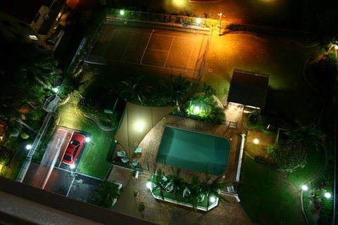 Beaconlea Tower Apartments - Surfers Gold Coast 1