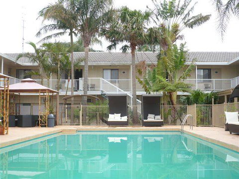 Blue Pacific Swansea - Surfers Gold Coast 0