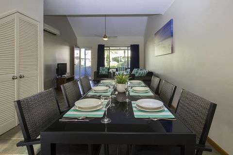 Broome Beach Resort - Surfers Gold Coast 2