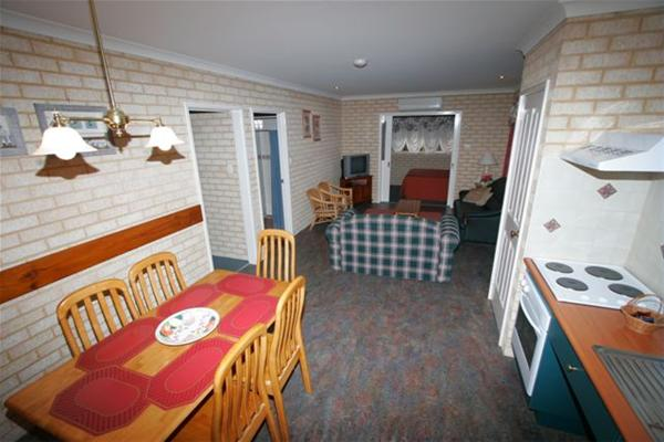 Busselton Villas and Caravan Park - Surfers Gold Coast