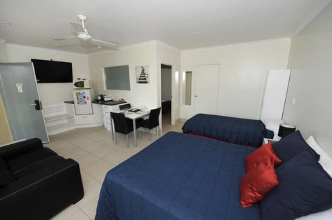 Caboolture Riverlakes Motel - Surfers Gold Coast 2