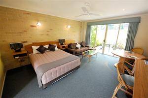 Caboolture Riverlakes Motel - Surfers Gold Coast 5