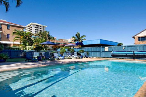 Cheltenham Apartments - Surfers Gold Coast 2