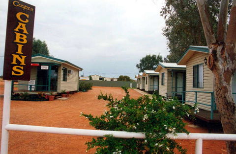 Cooper Cabins - Surfers Gold Coast 0