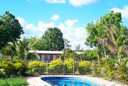 Dunmarra Wayside Inn Motel - Surfers Gold Coast 0