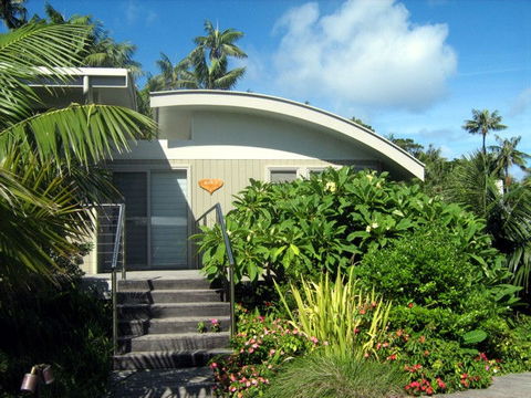 Earl's Anchorage - Surfers Gold Coast 0