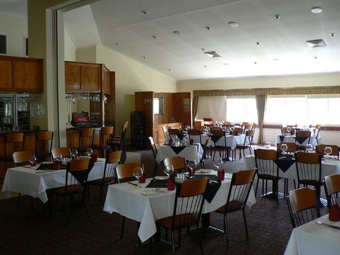 Emerald Explorers Inn - Surfers Gold Coast 6
