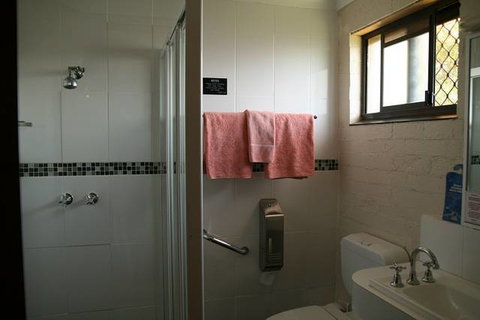 Forest Lodge Motor Inn & Restaurant - Surfers Gold Coast 2