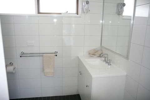Frankston Motel - Surfers Gold Coast 1