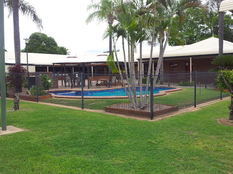 Gayndah Colonial Motor Inn - Surfers Gold Coast 3