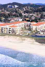 Golden Riviera Beach Resort - Surfers Gold Coast 4