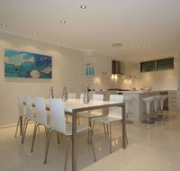 Hamilton Island Private Apartment - Poinciana - Surfers Gold Coast