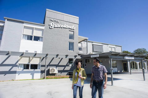 Hotel Gracelands - Surfers Gold Coast 0