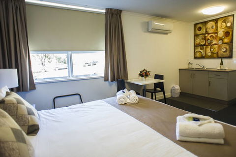 Hotel Gracelands - Surfers Gold Coast 1