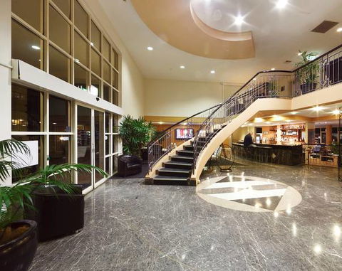 Ibis Styles Canberra - Surfers Gold Coast 1