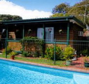 Jay - Jay's Cottage B  B - Surfers Gold Coast