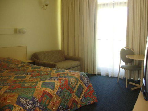 Kempsey Motor Inn - Surfers Gold Coast 3