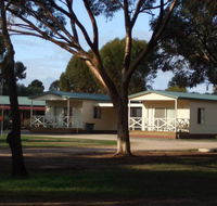 Laura Community Caravan Park - Surfers Gold Coast