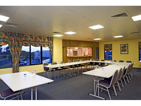 Mahoneys Motor Inn - Surfers Gold Coast 2