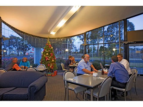 Mahoneys Motor Inn - Surfers Gold Coast 3