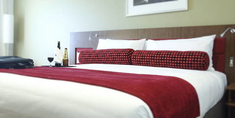 Mercure Sydney Liverpool - Surfers Gold Coast 2