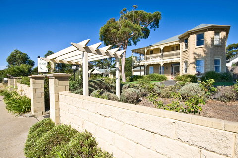 Mount Martha Bed & Breakfast By The Sea - Surfers Gold Coast 0