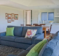 Orani Vineyard Guest House - Surfers Gold Coast