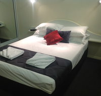 Parkside Motel  Licensed Restaurant - Surfers Gold Coast