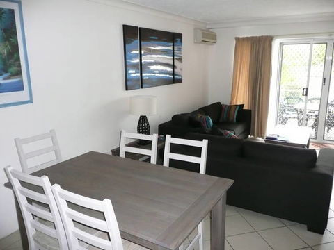Pelican Cove Apartments - Surfers Gold Coast 5