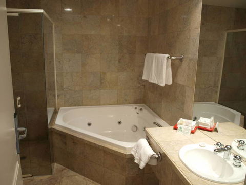 Quality Resort All Seasons - Surfers Gold Coast 4