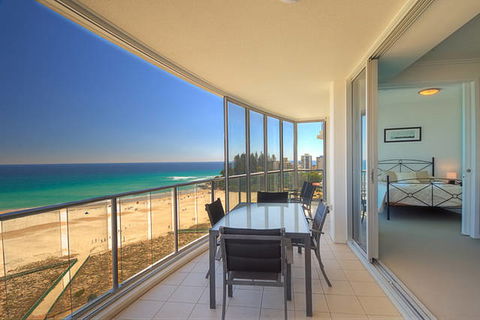 Reflections Coolangatta Beach - Surfers Gold Coast 0