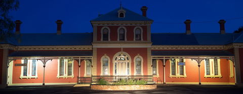 Hay Caravan Park - Surfers Gold Coast 1